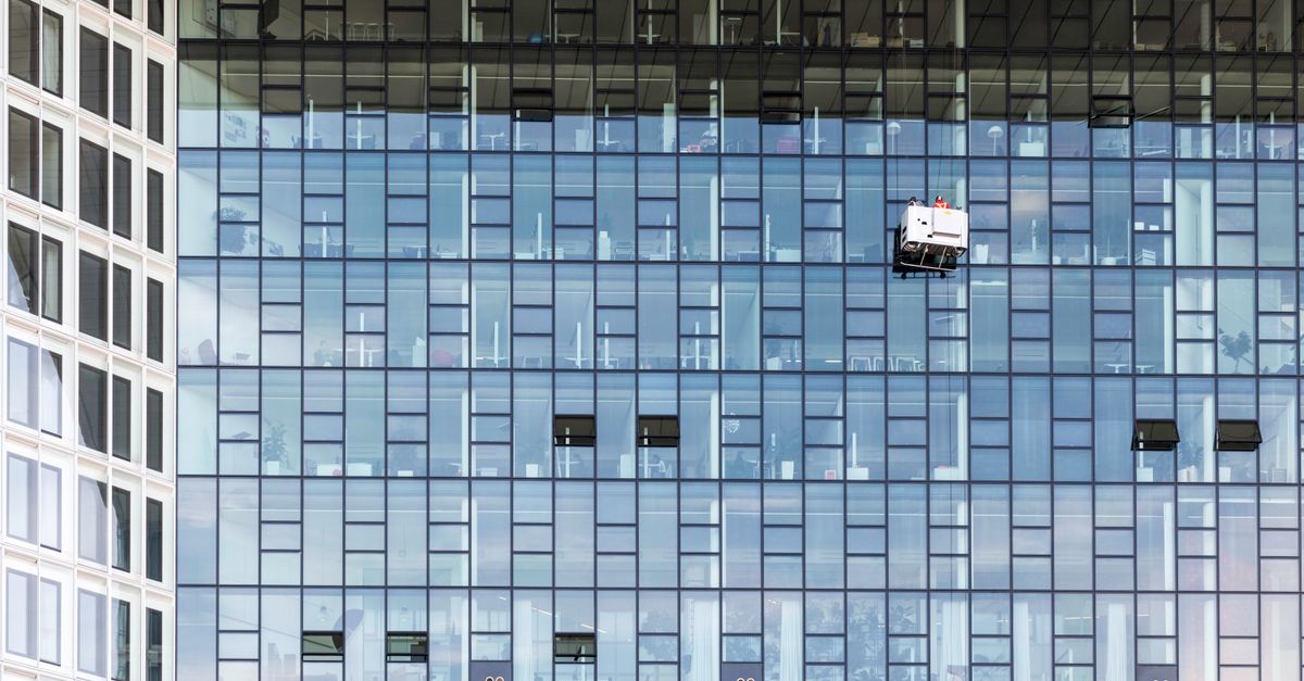 How to Create an Effective Window Cleaning Maintenance Schedule