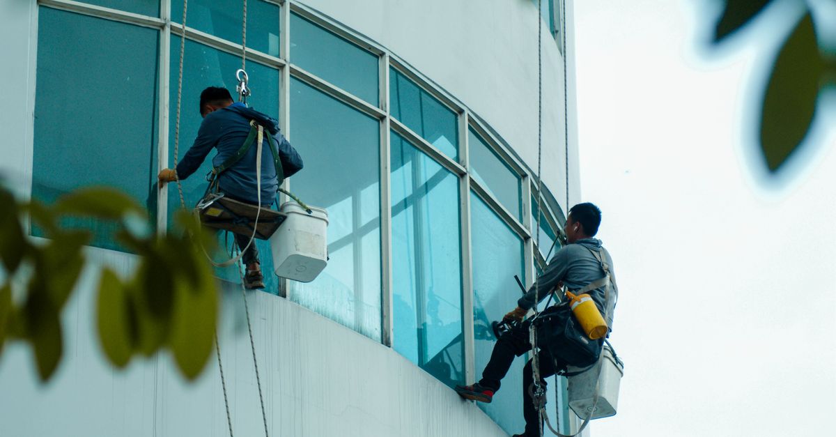 Innovative Techniques for Safe High-Rise Window Cleaning