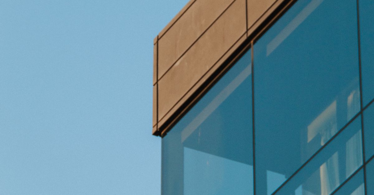 Risk Assessment Protocols for Occupational Safety in Window Cleaning