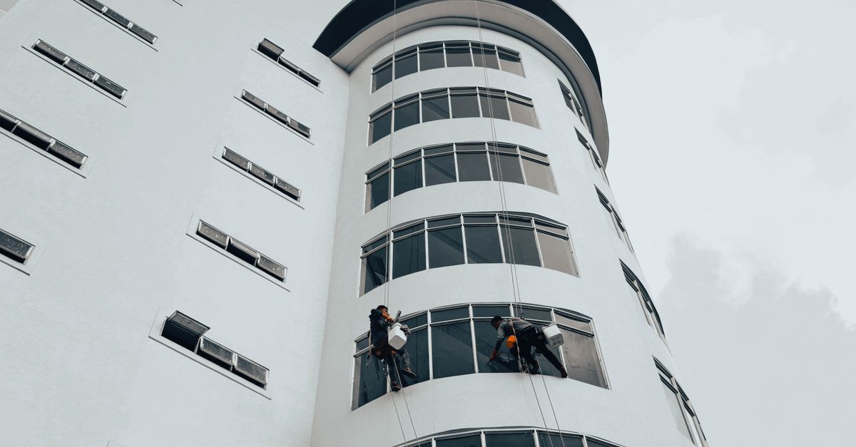 Tips for Communicating Your Window Cleaning Needs with Service Providers